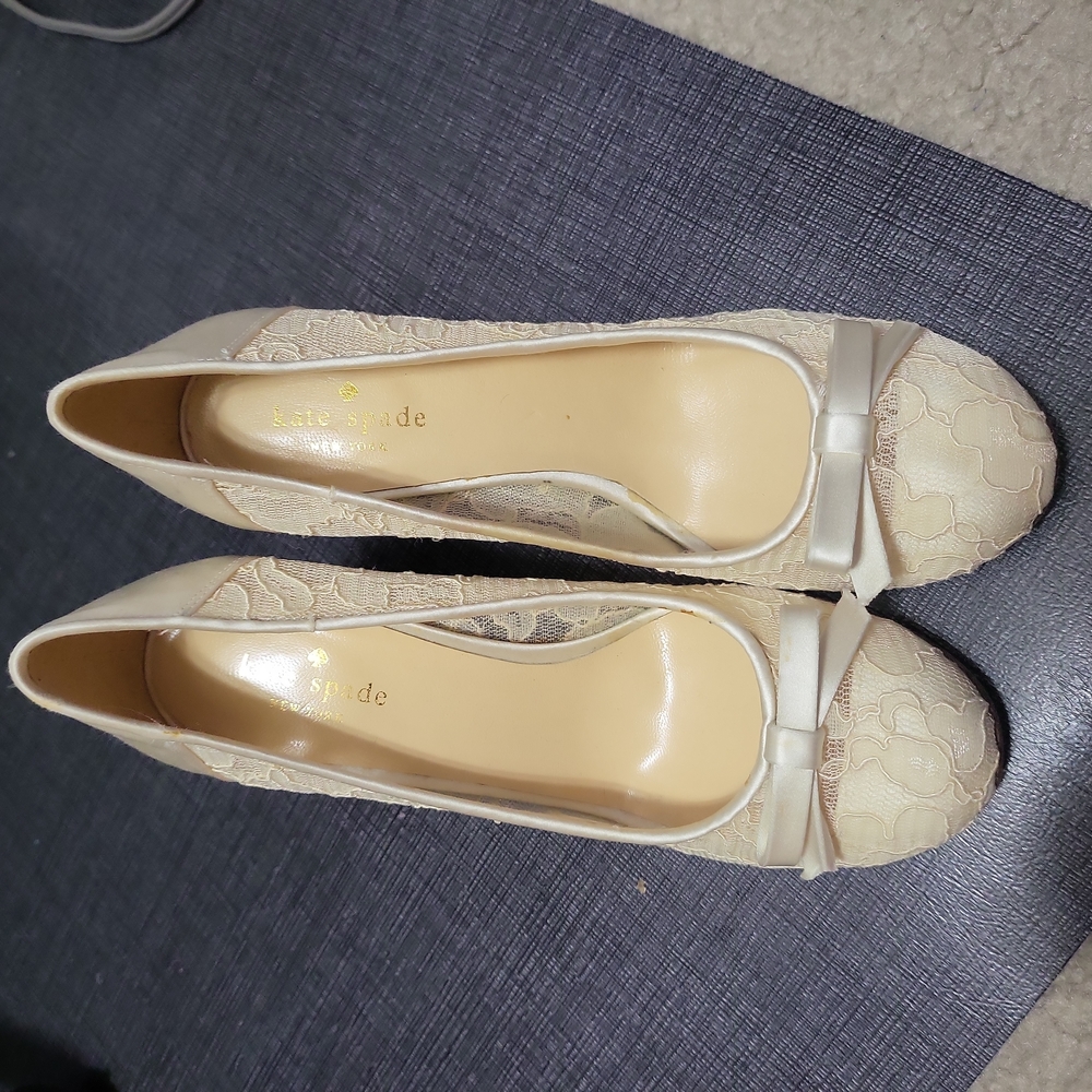 Kate Spade cream lace shoes